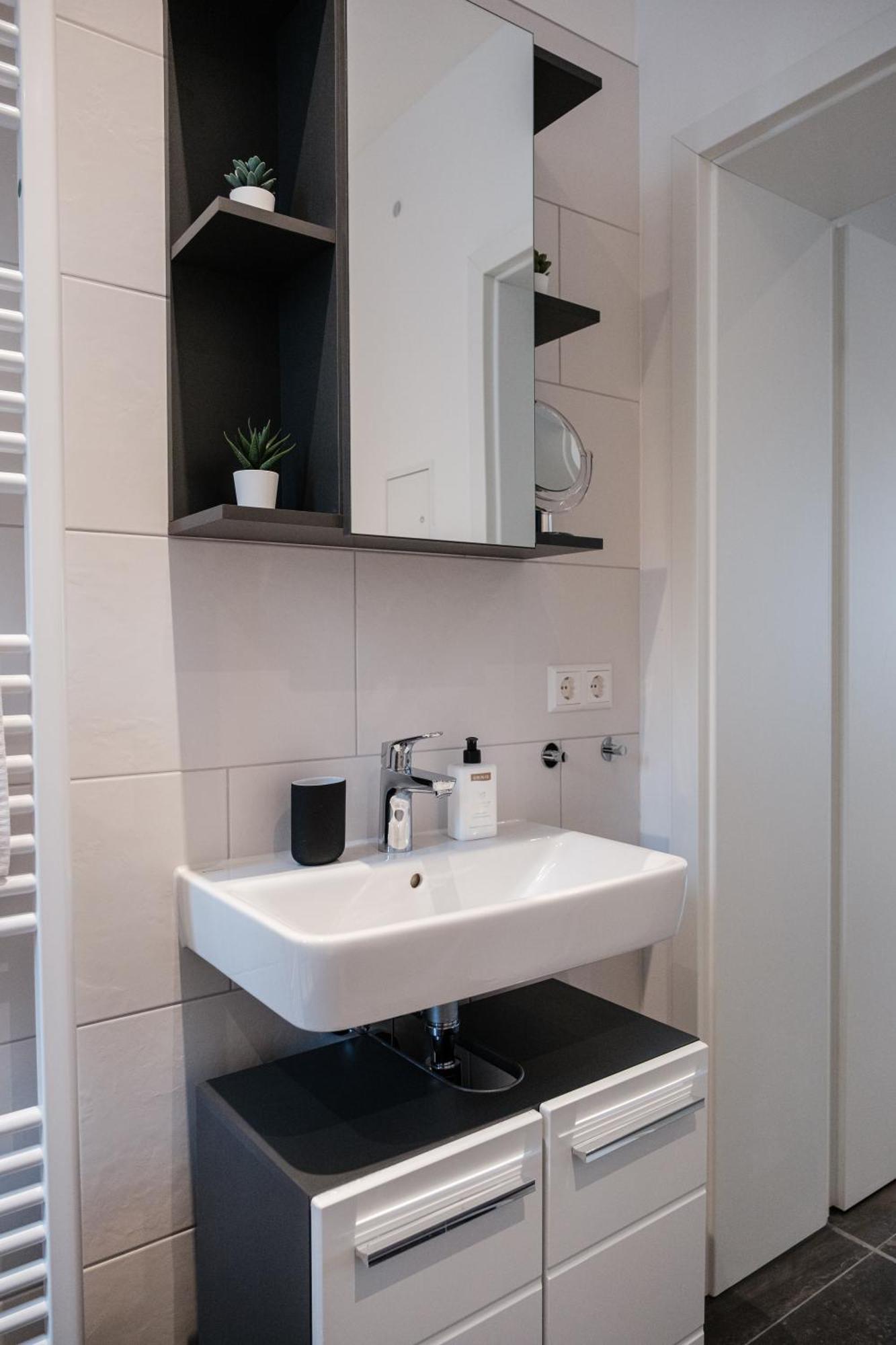 Gray Dream I Stilvoll Und Neu Apartment